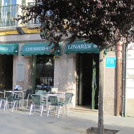 Hostal Linares Ribadeo Exterior photo